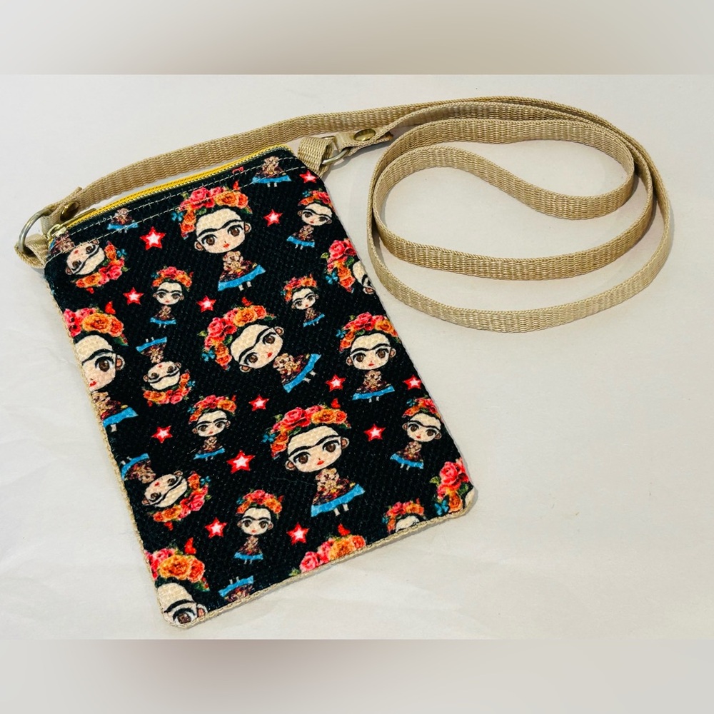 Cute lil Frida Kahlo Crossbody  Purse 7”x4.5” Artsy Travel Mexican Artist